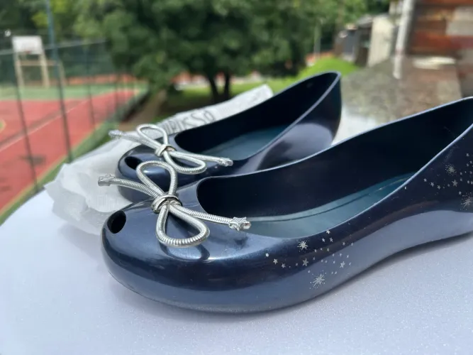 Melissa Star Azul metálico 