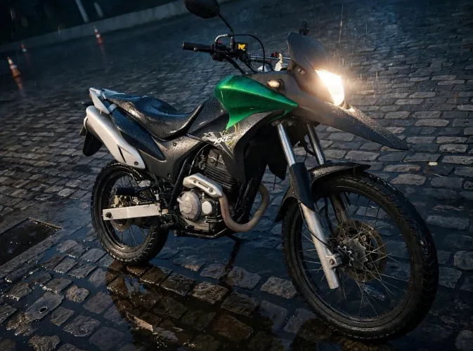 XRE 2012 300cc