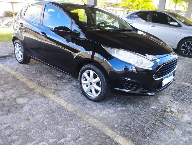 Ford Fiesta 1.5 16V Flex Mec. 5P 2015