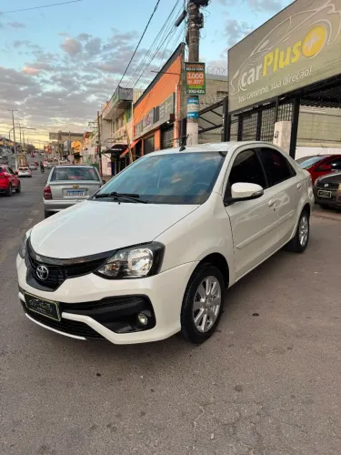 Toyota Etios X Plus Sedan 1.5 Flex 16V 4P Aut. 2020