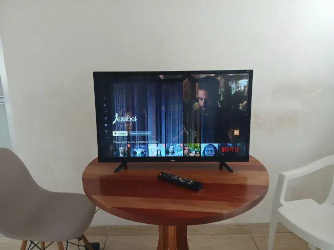 Televisão 32 polegadas philco com tela granulada 