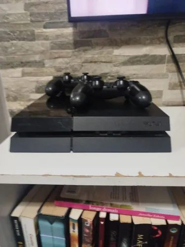 Vendo ps4 de 1TB