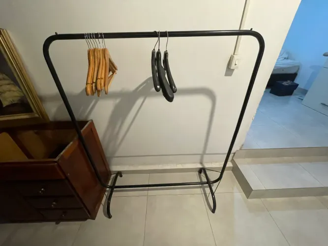 Arara de roupas / pendurar