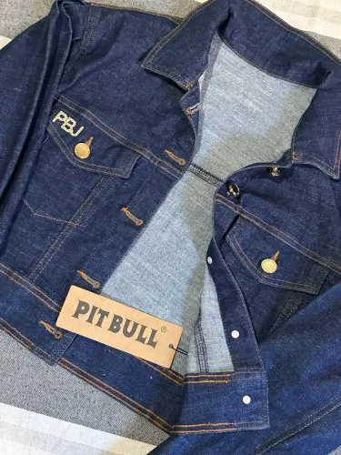 Jaqueta cropped pitbull com logomania nova TAM M