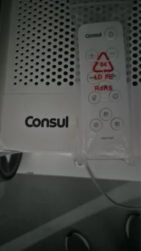 Ar condicionado janela 7500 BTUs Consul frio eletrônico com design moderno - CCN07FB