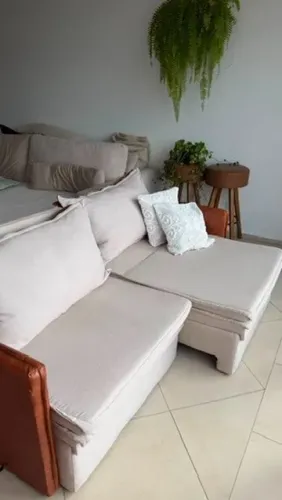 SOFÁ-CAMA RETRÁTIL GRACE - 1,95cm - LINHO BEGE CLARO. Com bau/box espaçoso