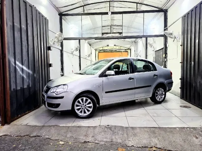 Volkswagen Polo Sedan 1.6 MI Total Flex 8V 4P 2007