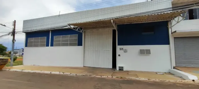 Vende-se Imóvel Comercial com Câmaras Frias e Túnel de Congelamento - Samambaia Sul.
