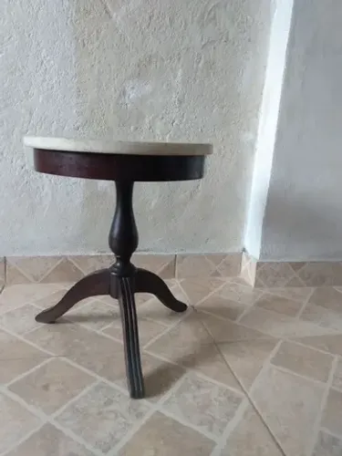 Mesinha colonial
