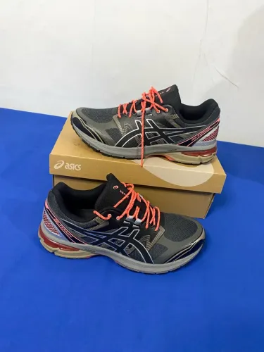 Tênis Asics gel terrain Og