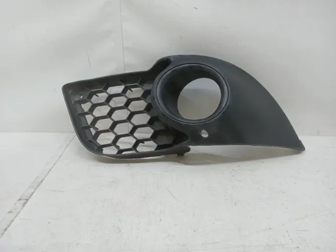 Moldura Farol Mitsubishi Lancer 12/15 Original Usado 