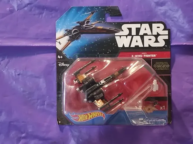 Nave Star Wars Poes X-Wing Fighter - Hot Wheels Mattel - Lacrada!