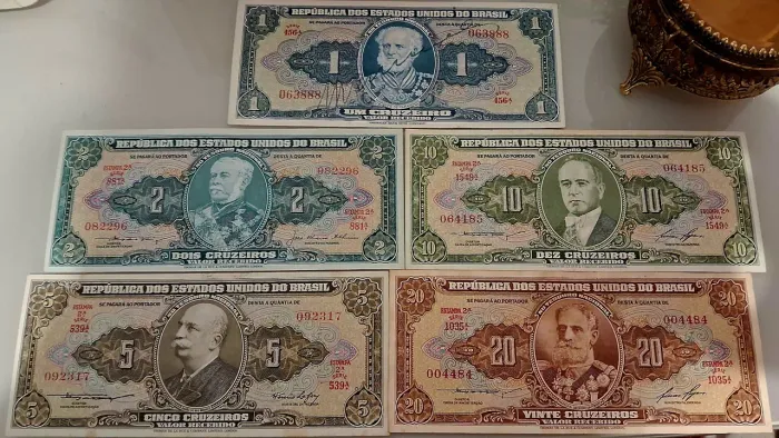 5 Cédulas Antigas em perfeito estado de conservação 