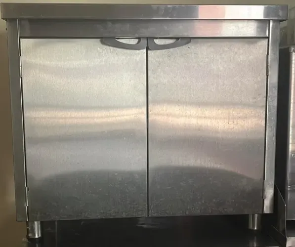 Gabinete Inox com Porta Arkos