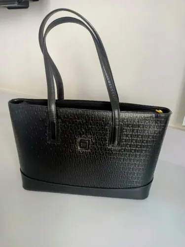 Bolsa Victor Hugo Preta em Couro