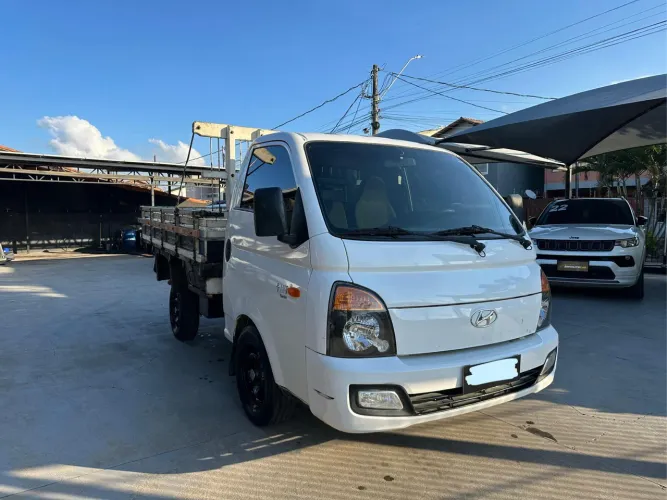 Hyundai HR ano 2022 único dono veículo revisado!! 