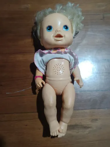 Baby alivie que fala