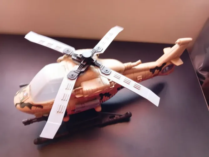 Helicóptero de combate 