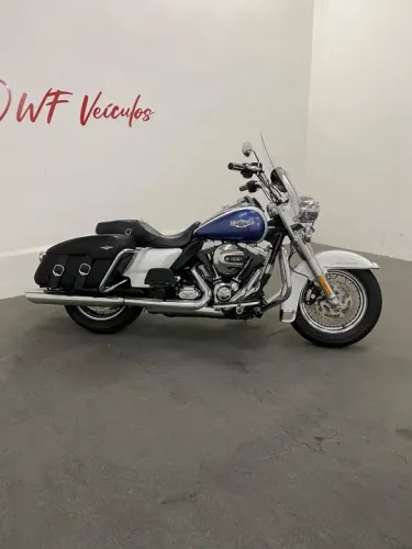 HARLEY-DAVIDSON ROAD KING CLASSIC FLHRC/ CUSTOM FLHRSI