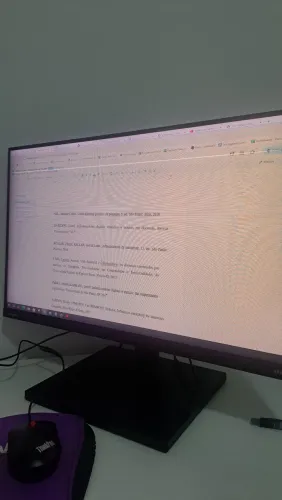 Monitor Samsung Odyssey G30 24 polegadas COM DEFEITO