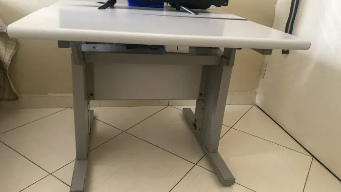 Mesa de Desenho/Escritório Ajustável