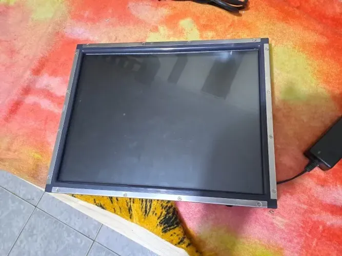 tela touch 15 polegadas para totem
