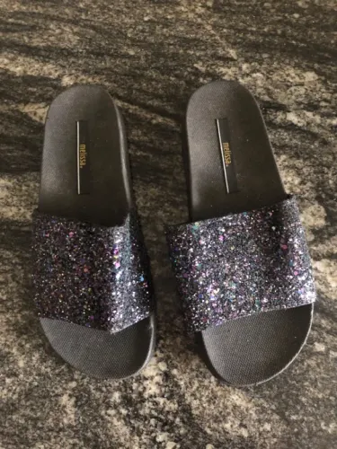 Chinelo com brilho (numero 34)