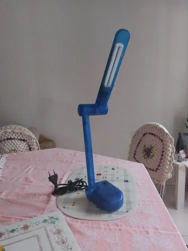 Luminária de Mesa Azul