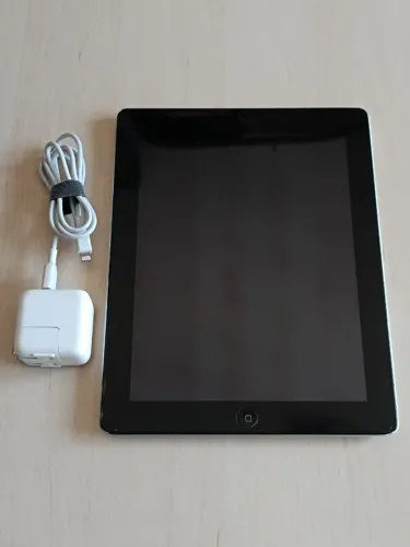 iPad 4a Geração Wi-Fi 64GB Prata