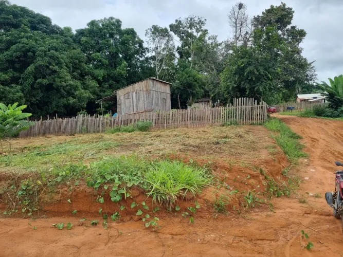 Vendo esse terreno na vila do incra. 