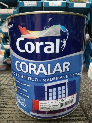 Tinta esmalte Coral Coralar 3,6 litros.
