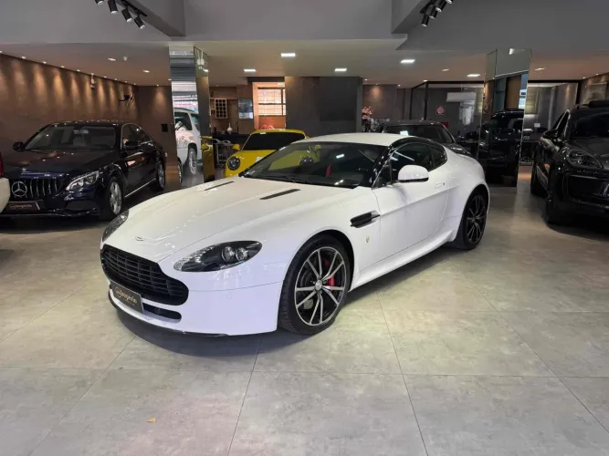 Aston Martin Vantage Coupe 4.7 V8 425cv 2011