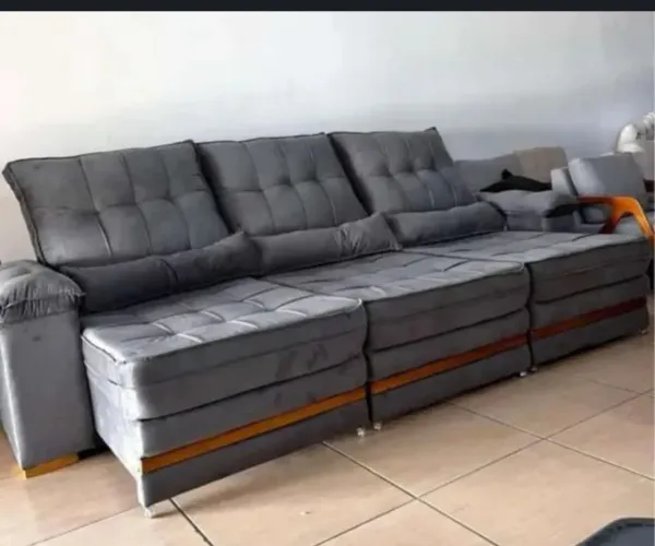Sofá retrátil e reclinável