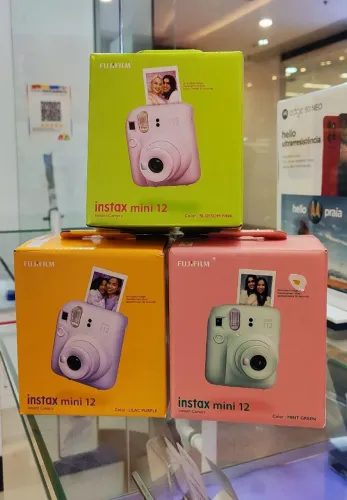 Câmera Fuji Instax Mini 12 