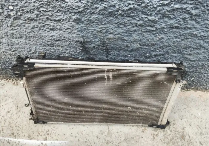 Kit radiador Corolla Híbrido 2020 2021 2022 2023 2024 2025