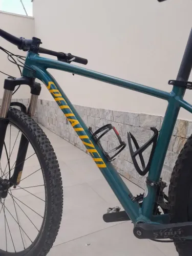 Bicicleta Specialized Rockhopper Expert Masculina - Tamanho M<br>