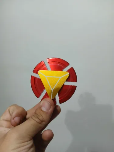 Fidget Spinner Homem de Ferro Marvel - Metal - Design Reator Arc