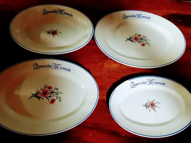 3 travessas antigas,em porcelana Querida Mamãe