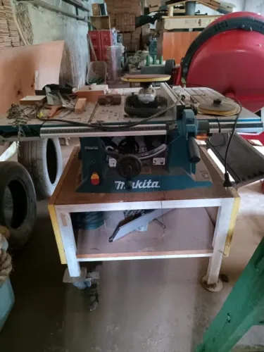 Circular Makita MLT100 e circular esquadrejadeira 12" 2CV