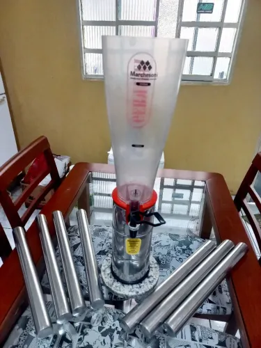 Torre para Chopp 3 Litros com 7 Refils , Leiam o Anúncio
