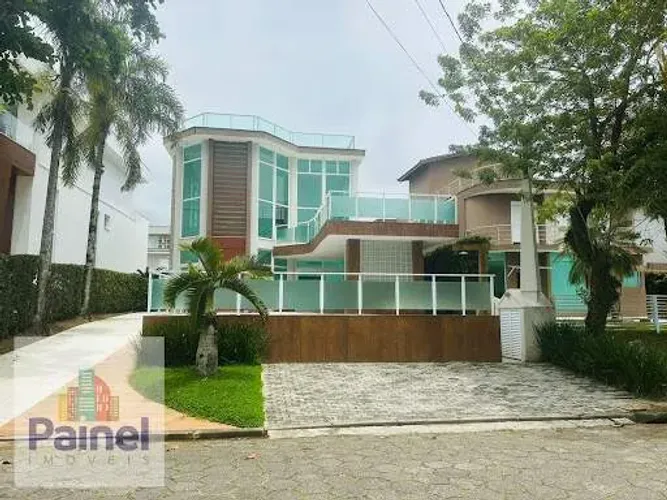 Casa de Condomínio em Hanga Roa - Bertioga, SP