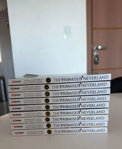 Manga the promised nerveland volumes 1,3,4,5,7,8,10,11,12