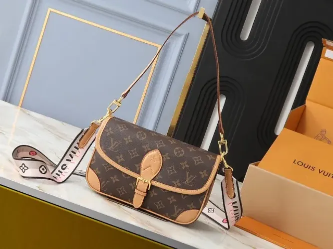 Bolsa Louis Vuitton Diane