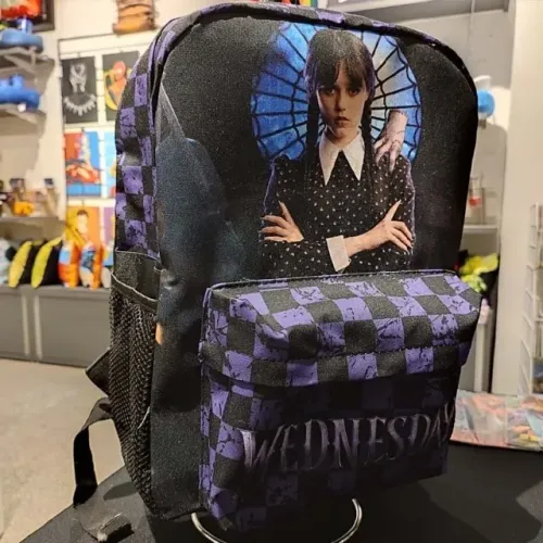Mochila Wandinha