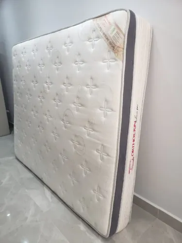 Colchão casal ortocrin muito bom aceito cartão e entrego