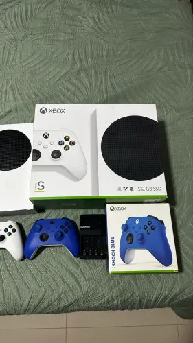 X Box seris s novíssimo inclui 2 controles