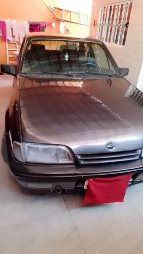 Chevrolet Monza GL 1.8 Efi/ SL/ L/ 650/barc. 2e4p (álcool) 1992