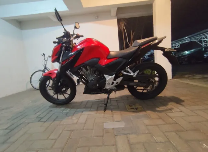 CB Twister 300