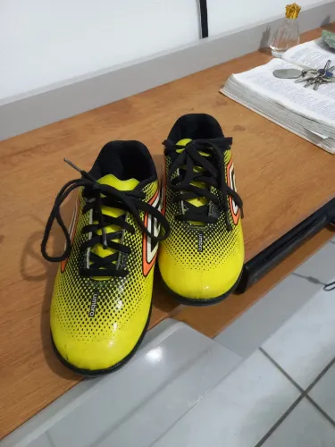 Chuteira Umbro