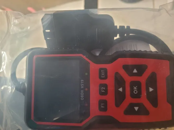 Scanner profissional OBD2 V519 - OBDII atualizado 2025